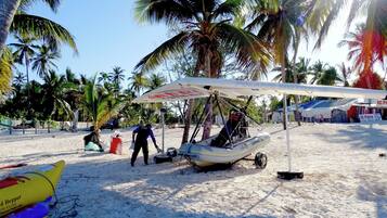 Private beach, white sand, 2 beach bars