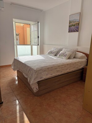 Iron/ironing board, Internet, bed sheets - Vrbo Property (Nerja)