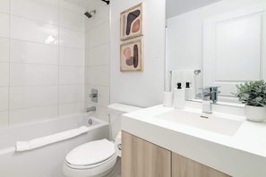 Bathroom - Modern 1BR, Designer Condo, Sleeps 4 (Toronto)