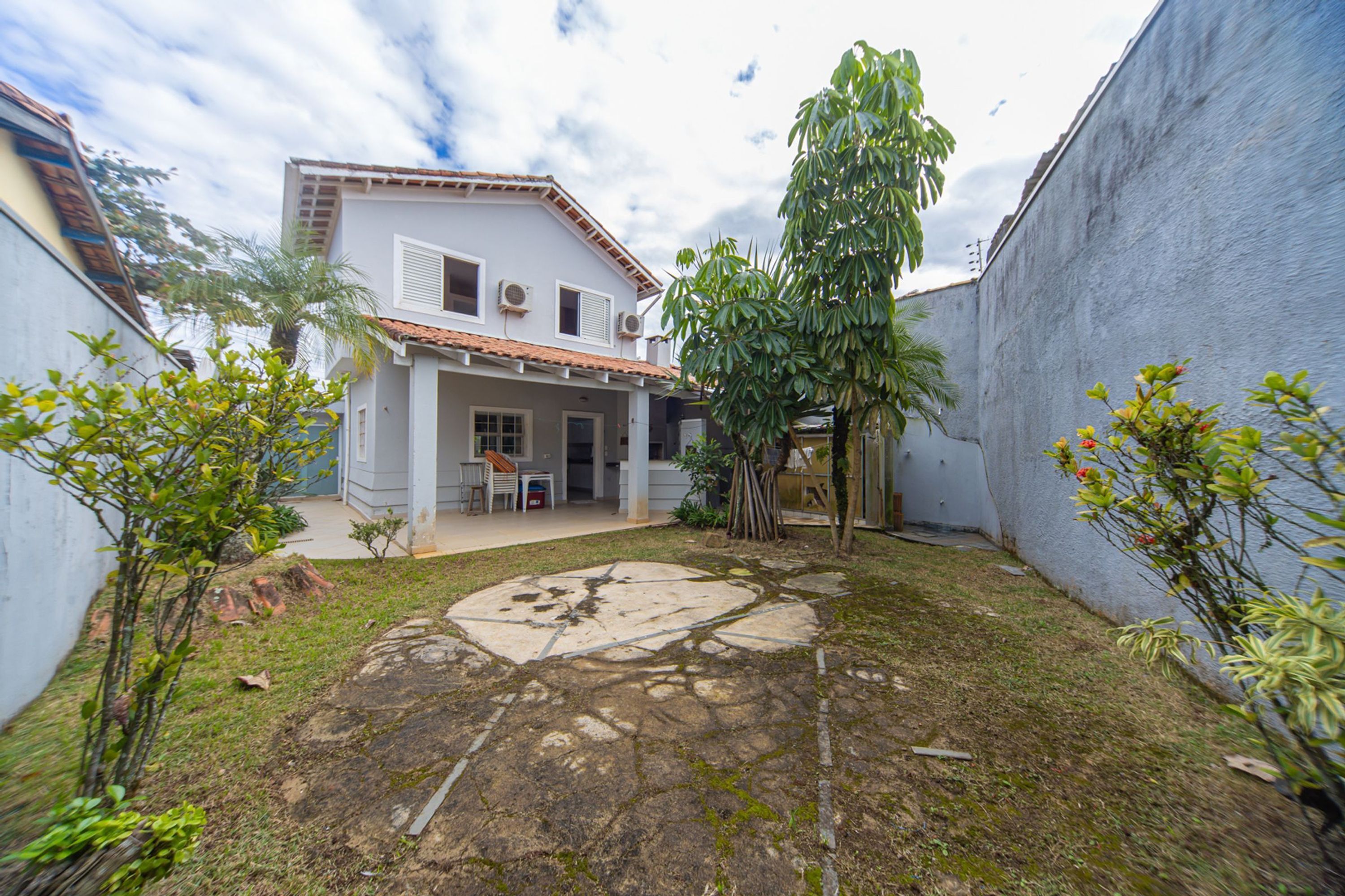 House, Smoking