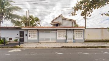 House, Smoking | 3 bedrooms