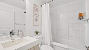 Bathroom - Stylish 2BR Retreat, Patio & Skyline Views (Toronto)