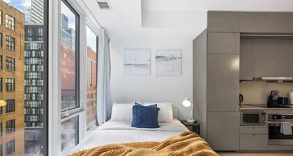 Urban Oasis Central Studio Condo Perfect Getaway
