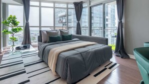 Room - City Lights & Balcony Views | 2BR Downtown Gem! (Toronto)
