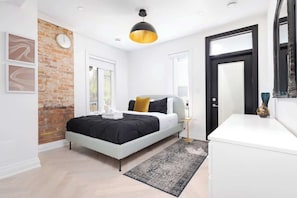 Unclassified image, 2 of 22, button - Designer Toronto Apartment, Parkdale Retreat (Toronto)