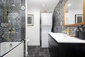 Unclassified image, 4 of 22, button - Designer Toronto Apartment, Parkdale Retreat (Toronto)