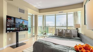 Unclassified image, 2 of 35, button - DT Toronto Waterfront Stay | Scenic View | Parking (Toronto)