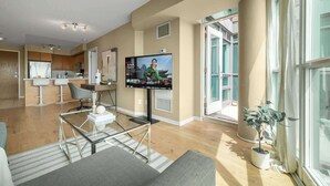 Unclassified image, 5 of 35, button - DT Toronto Waterfront Stay | Scenic View | Parking (Toronto)