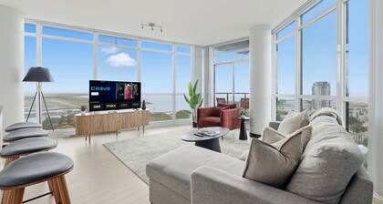 Luxury 2BR Condo with King Beds & Views