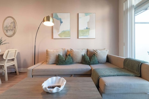 Elegant 2BR Condo in Prime Downtown Location