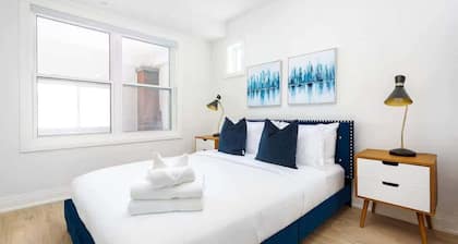 Trendy Ossington Stay | Walk to Dining & Nightlife