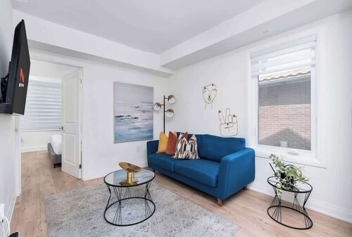 Trendy Ossington Stay | Walk to Dining & Nightlife
