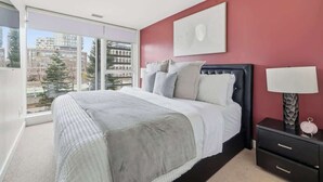 Unclassified image, 3 of 43, button - Luxurious 4BR Oasis Walk to CN Tower Entertainment (Toronto)