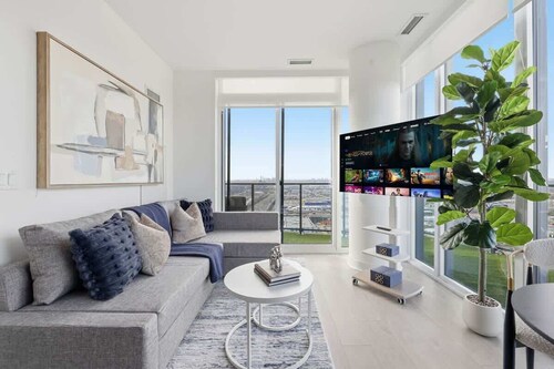 Designer Retreat Modern 2BR w Private Terrace!