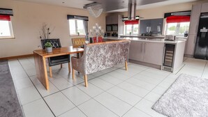 Unclassified image, 4 of 64, button - THE WENDOVER, pet friendly, luxury holiday cottage in Towyn (Abergele)
