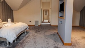 Unclassified image, 3 of 64, button - THE WENDOVER, pet friendly, luxury holiday cottage in Towyn (Abergele)