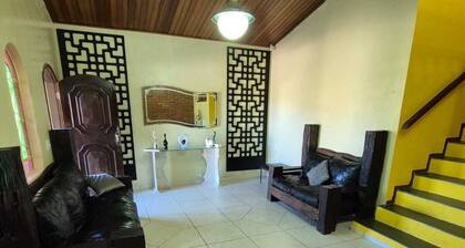 Cozy country house, Terra Preta Mansion, 5 bedrooms and 4 bathrooms.