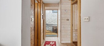 Between the Sky and the Bell Tower (Panoramic Apartment)