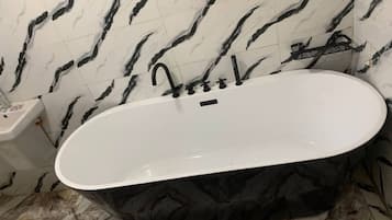 Casa, 3 habitaciones, para fumadores, balcón | Baño