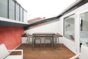 Outdoor dining - Bottega Loft Industrial Charm with Artistic Flair (Brunswick)