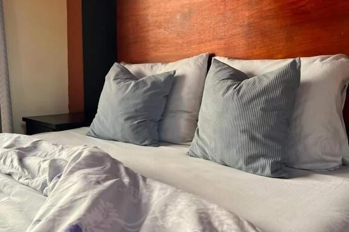 Classic-Vierbettzimmer | Verdunkelungsvorhänge, Bügeleisen/Bügelbrett, kostenloses WLAN