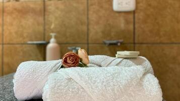 Bathroom amenities