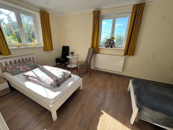 Room - Vrbo Property (Hofgeismar)