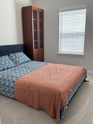 Unclassified image, 5 of 18, button - Modern Georgetown Escape - A brand-new home base in the heart of Georgetown (Georgetown)