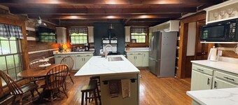 The Log Cabin near Tippah Lake