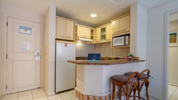 Basic Apartment | Private kitchen