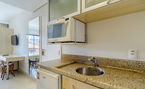 Basic Apartment | Private kitchen - Studio in Jurere Seaside Resort Jbv173 (Florianópolis)