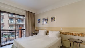 Basic Apartment | 1 bedroom, free WiFi - Pool View Studio in Beachfront Resort Jbv134 (Florianópolis)