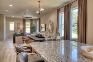 Dining - The Retreats at Tiger Mountain (Tiger)