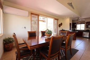 Dining - Beautiful 3 bedroom, 3 bathroom, ocean-view home, 7 minute walk to the beach. (Playa Hermosa)