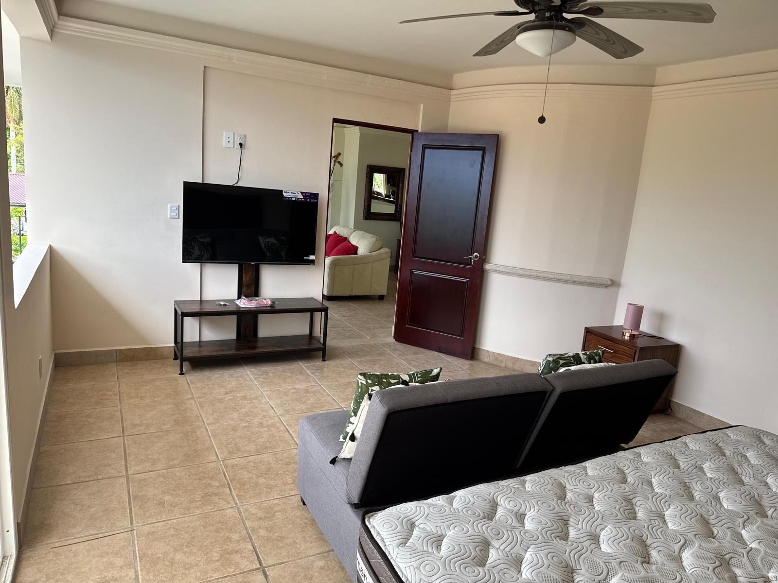 3 bedrooms, in-room safe, desk, iron/ironing board