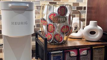 Kaffee und/oder Kaffeemaschine