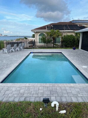 Pool - Beautiful Home (Cape Coral)