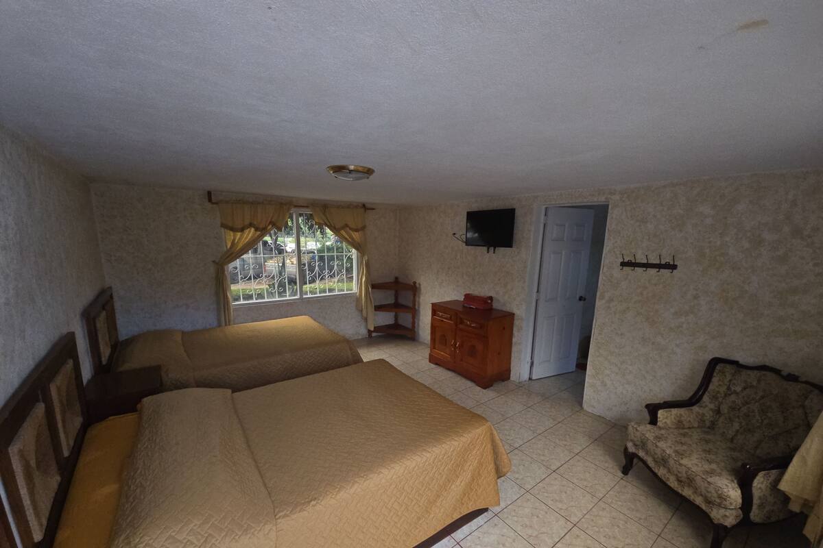 Twin Room, 2 Double Beds