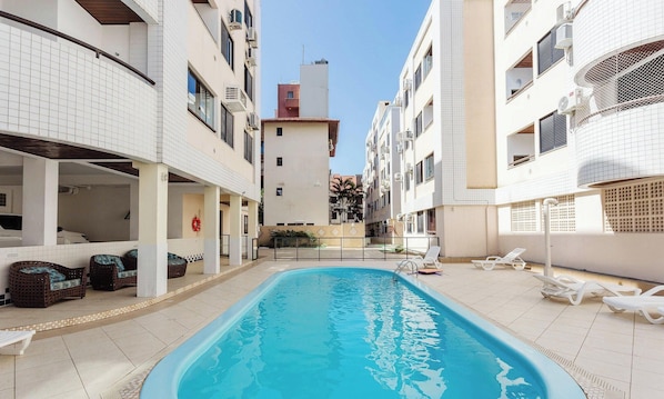 Basic Apartment | Pool - Belo Cozy Apartment 4 Minutes From the sea Amc0204 (Florianópolis)