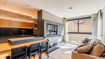 Basic Apartment | Living area