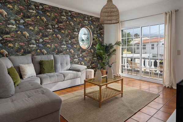 Living area - Villa 5 – Cozy Duplex Near the Beach (Vila Baleira)