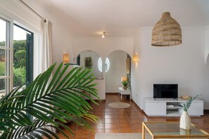 Living area - Villa 5 – Cozy Duplex Near the Beach (Vila Baleira)