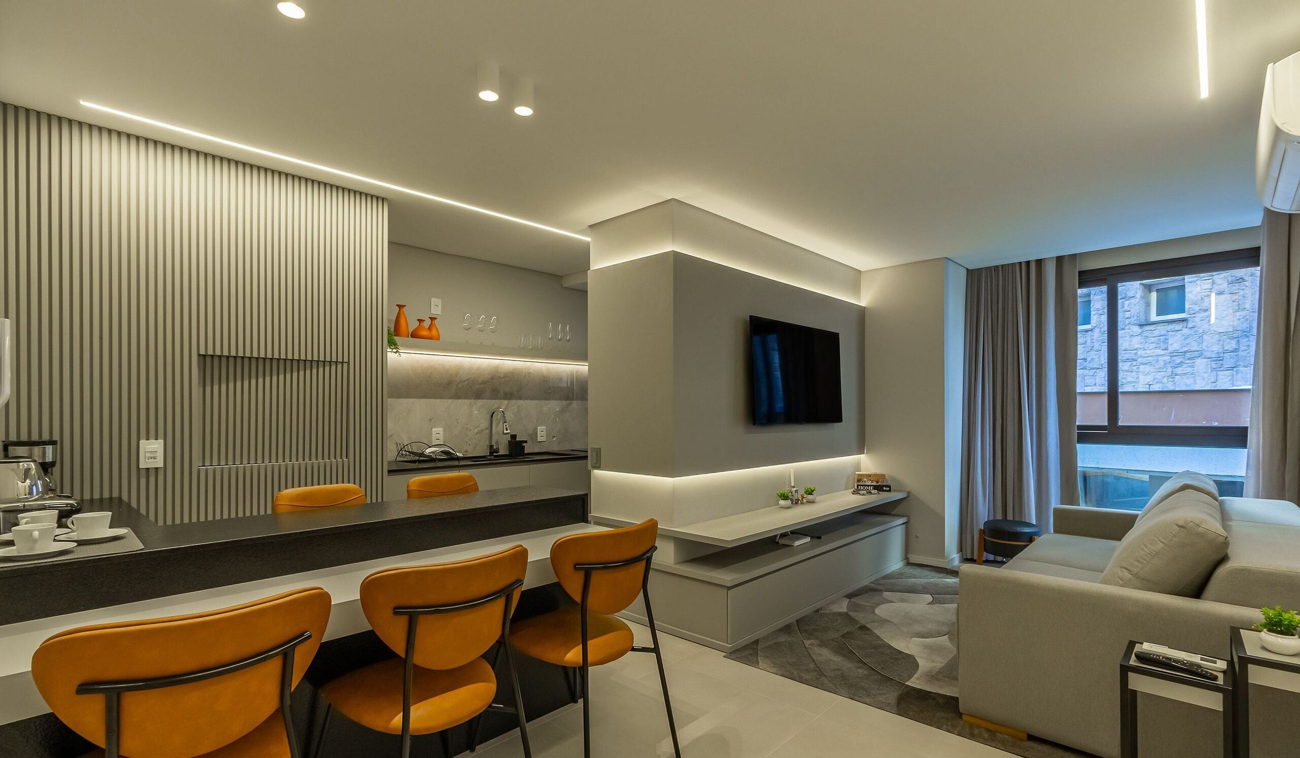 Basic-Apartment | Wohnbereich | 40-Zoll-Fernseher mit Digitalempfang