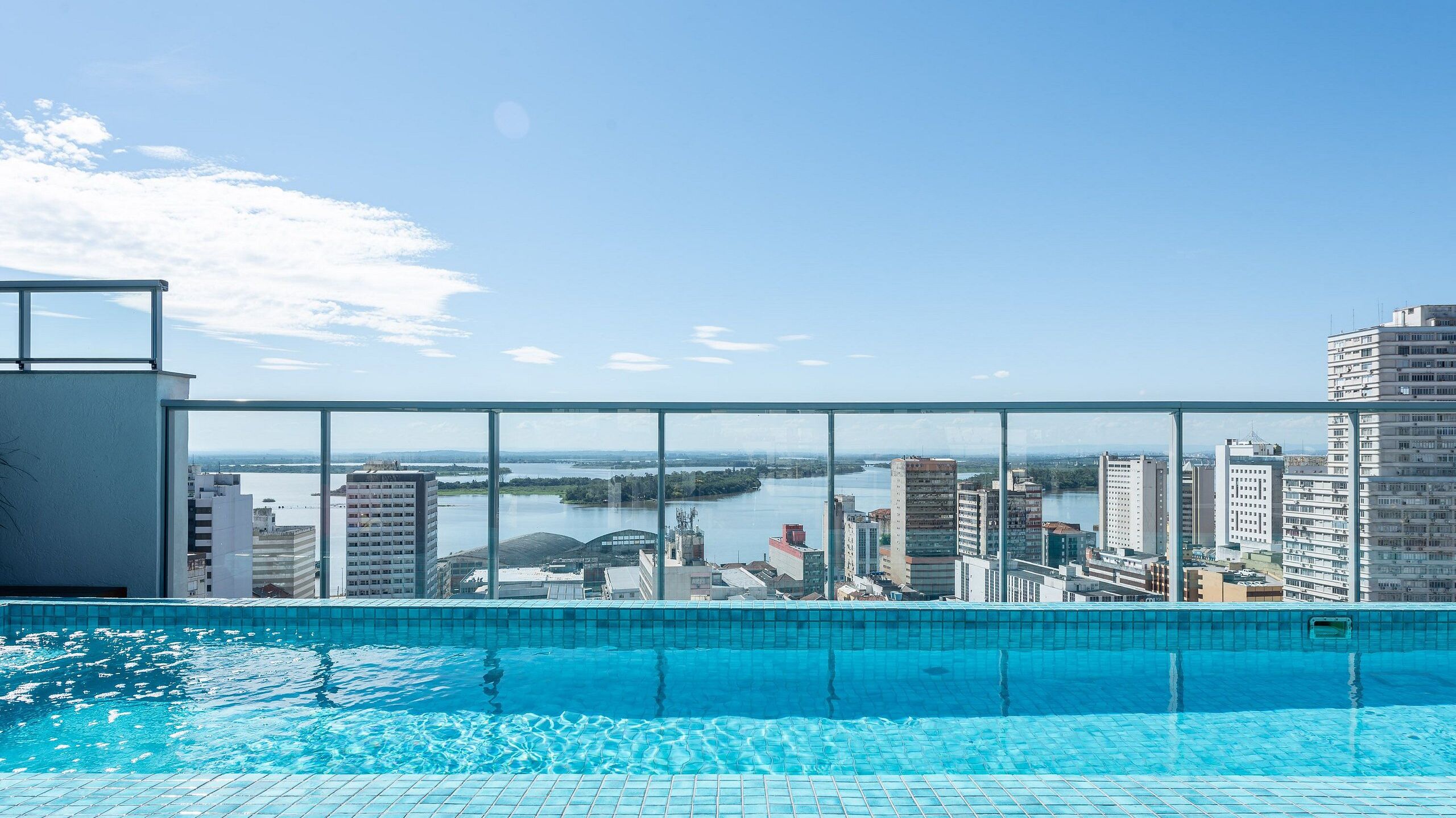 Basic Apartment | Pool