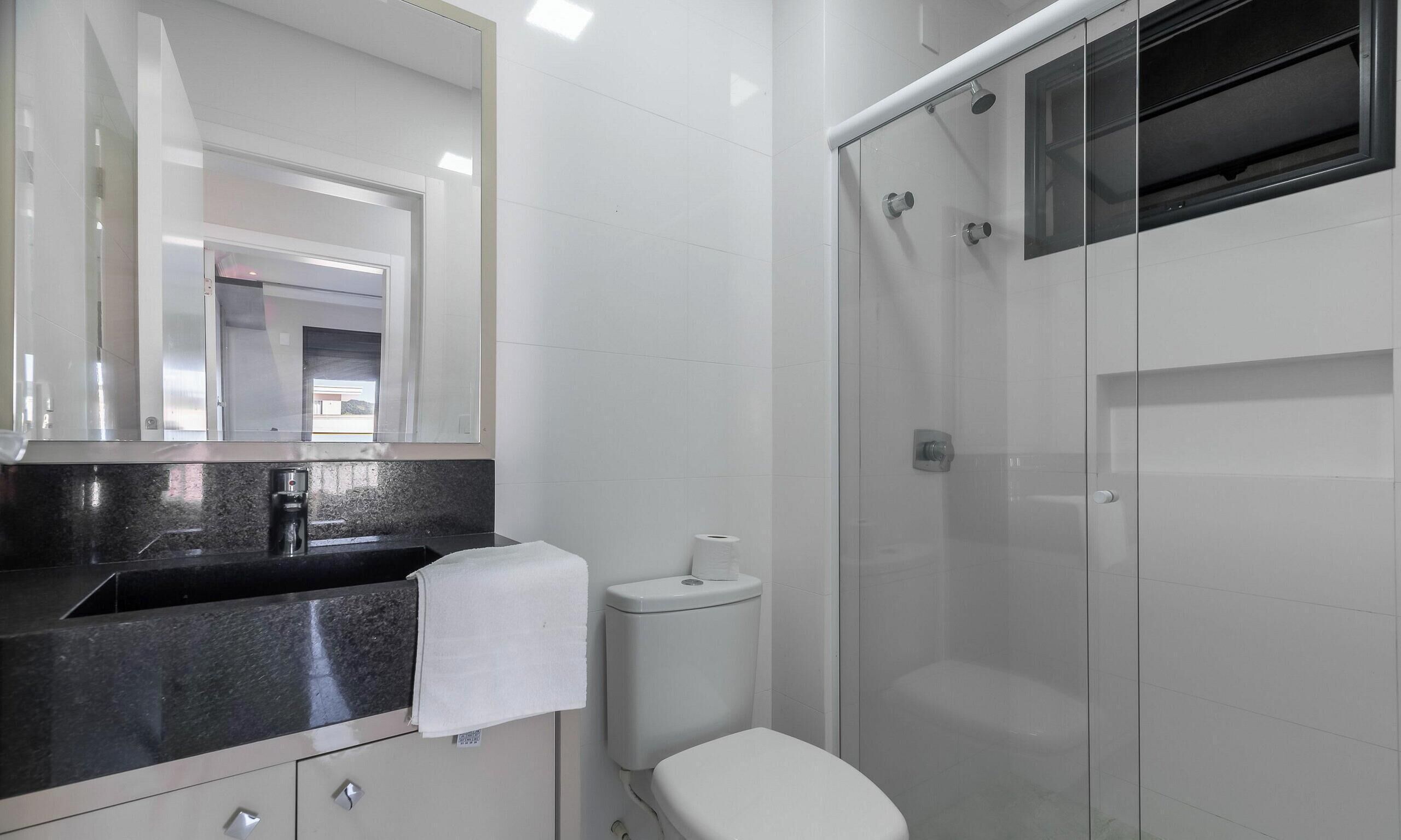 Basic Apartment | Bathroom | Shower