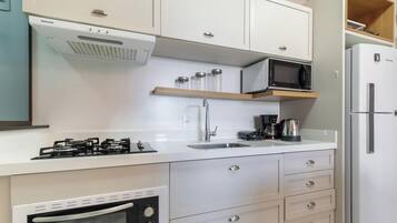 Basic Apartment | Private kitchen