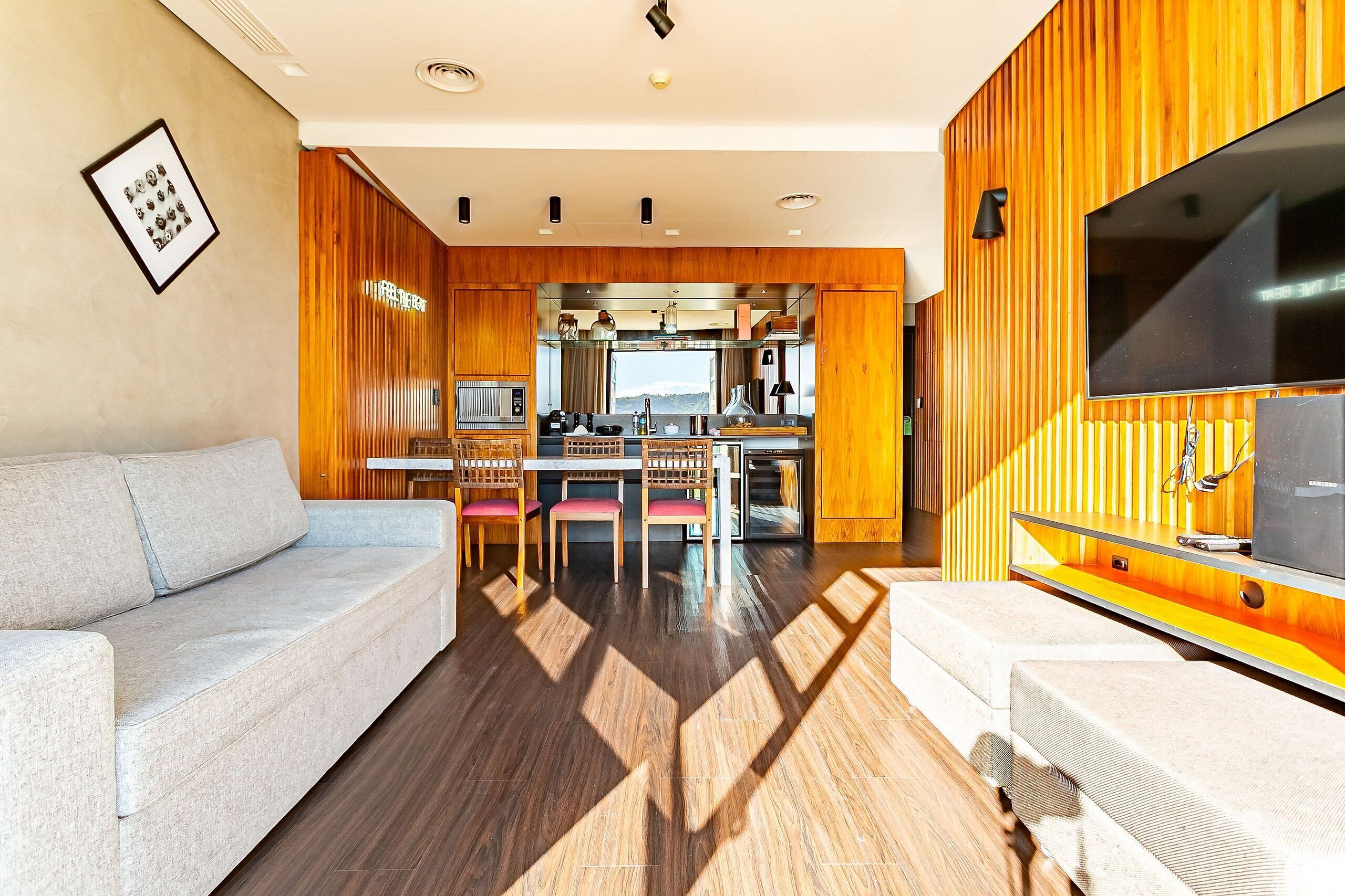 Basic Apartment | Living area