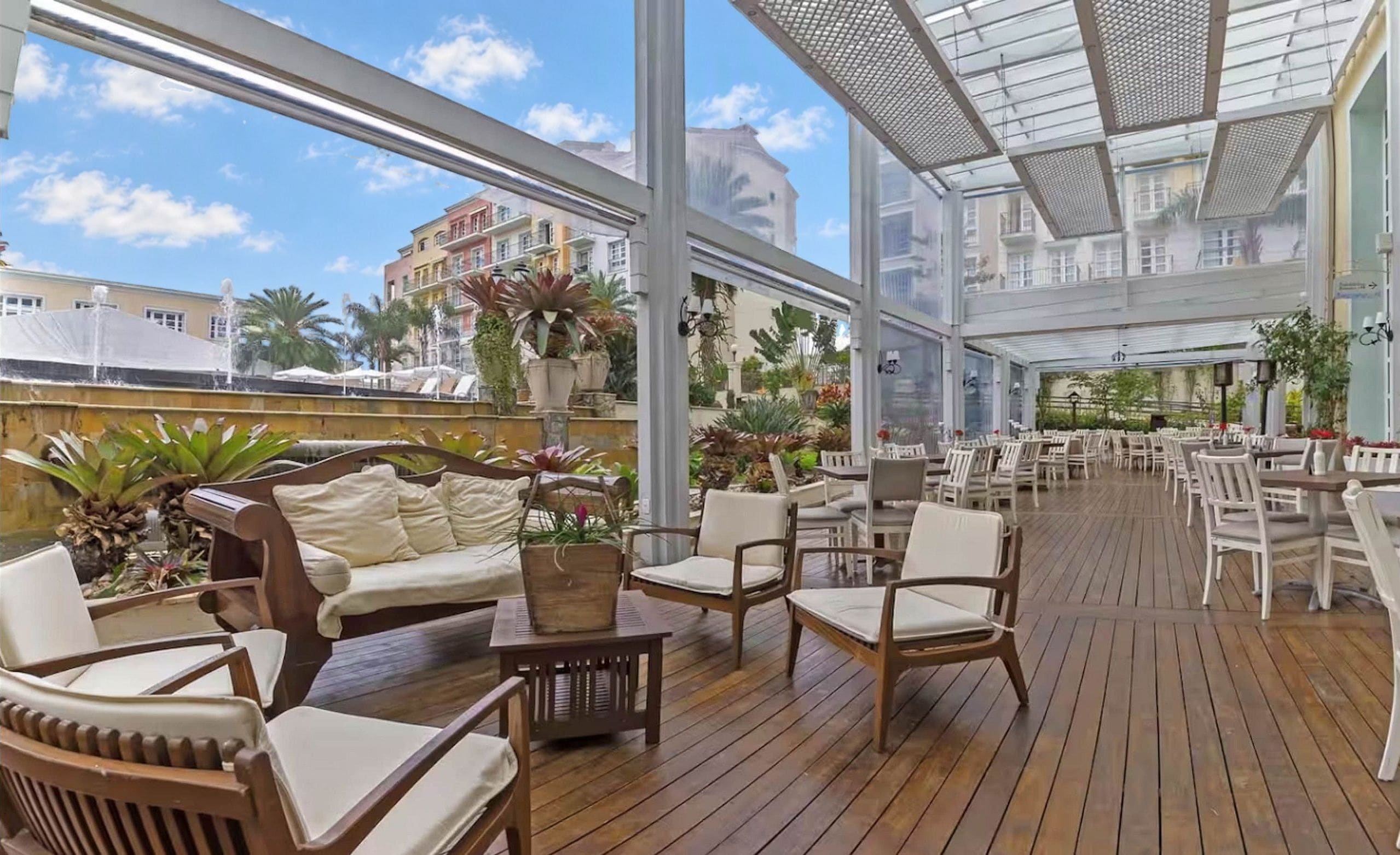 Outdoor dining