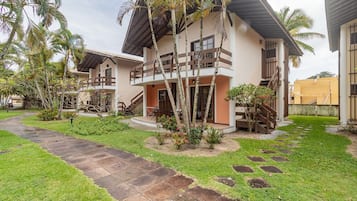 Basic Apartment | Exterior