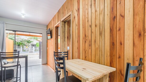 Villa | Restaurante al aire libre